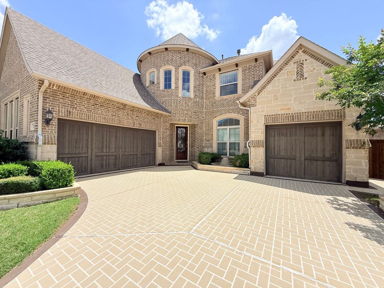 7247 Goose Creek Rd - Photo 2 of 21