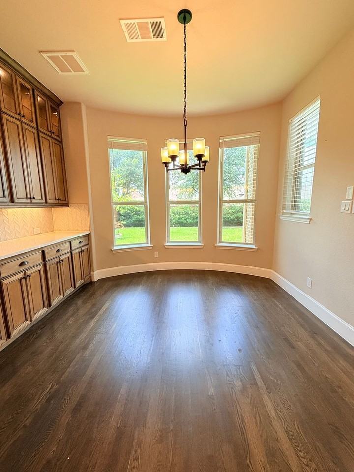7247 Goose Creek Rd - Photo 5 of 21