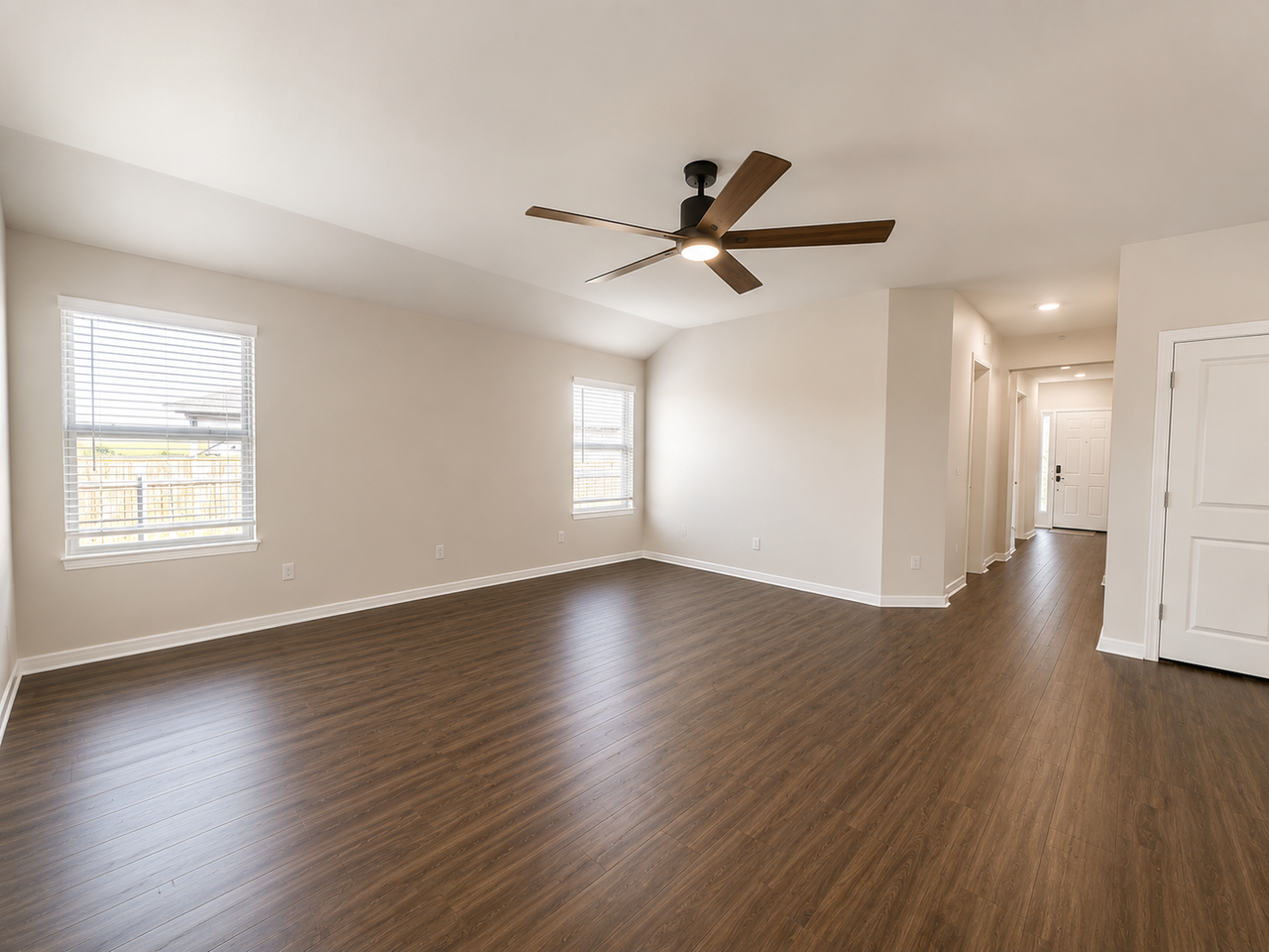 621 Xanadu Dr - Photo 3 of 18