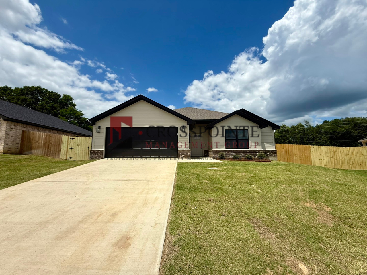 17434 Crossing Cir