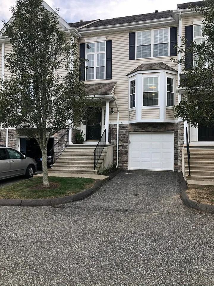 1304 Sienna Dr