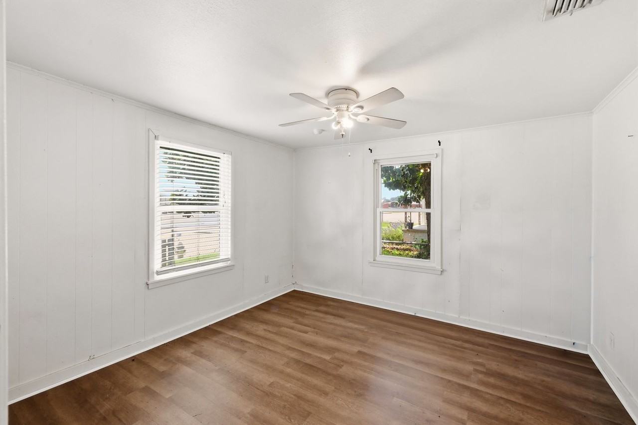 601 Kay St - Photo 7 of 24