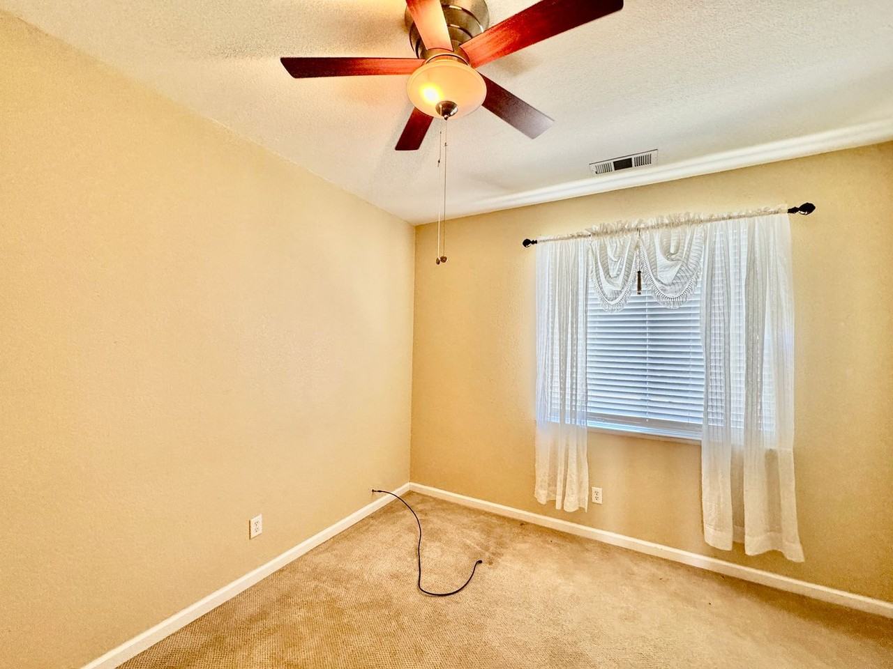824 El Tesoro Ln - Photo 5 of 13