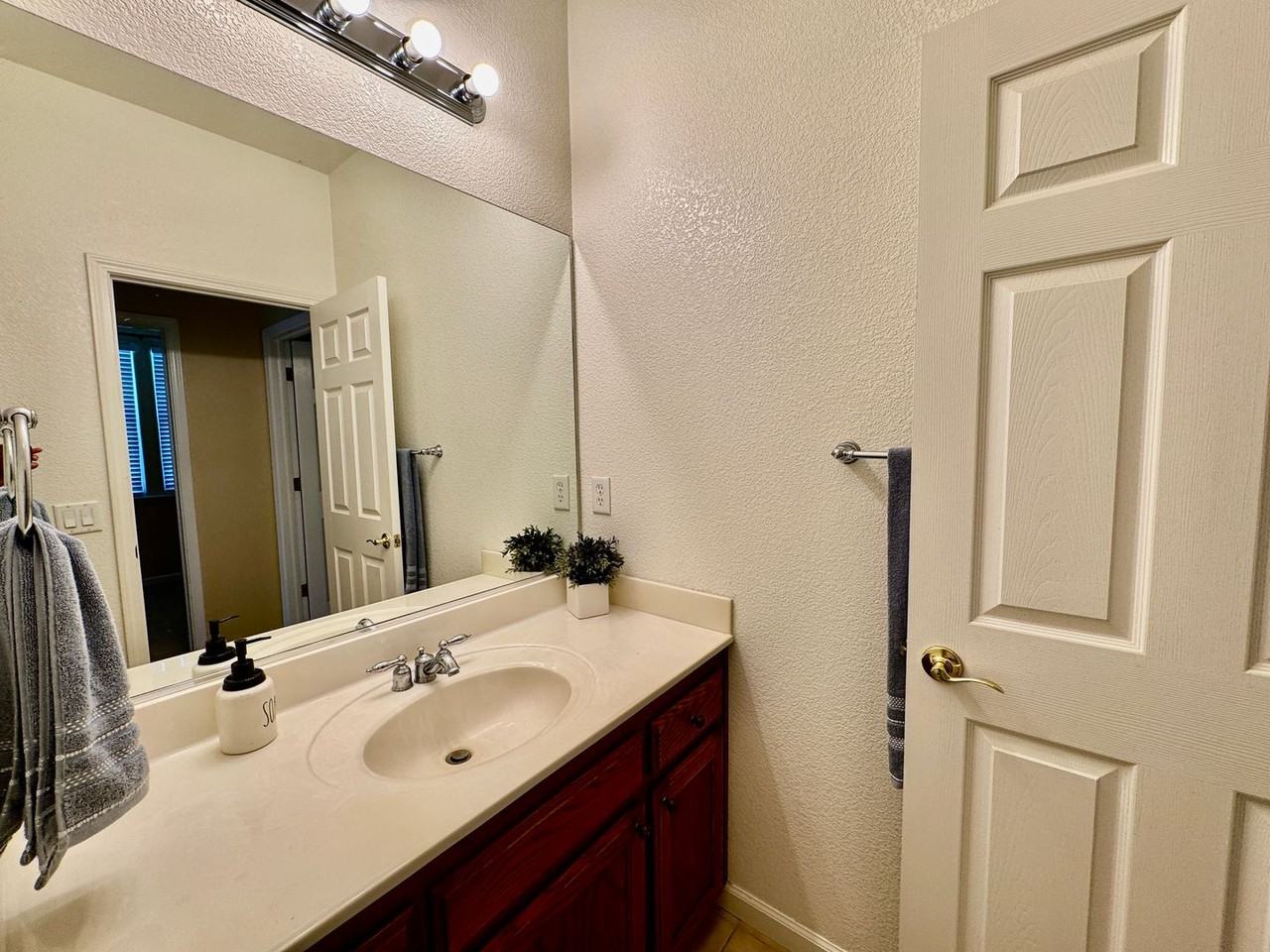 824 El Tesoro Ln - Photo 6 of 13