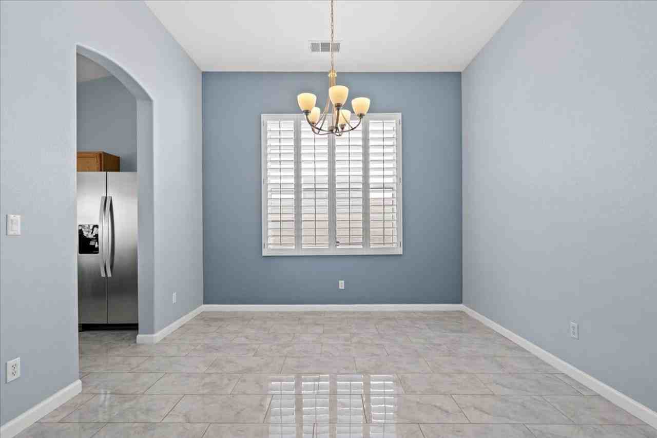 4431 Golden Palomino Ln - Photo 5 of 21