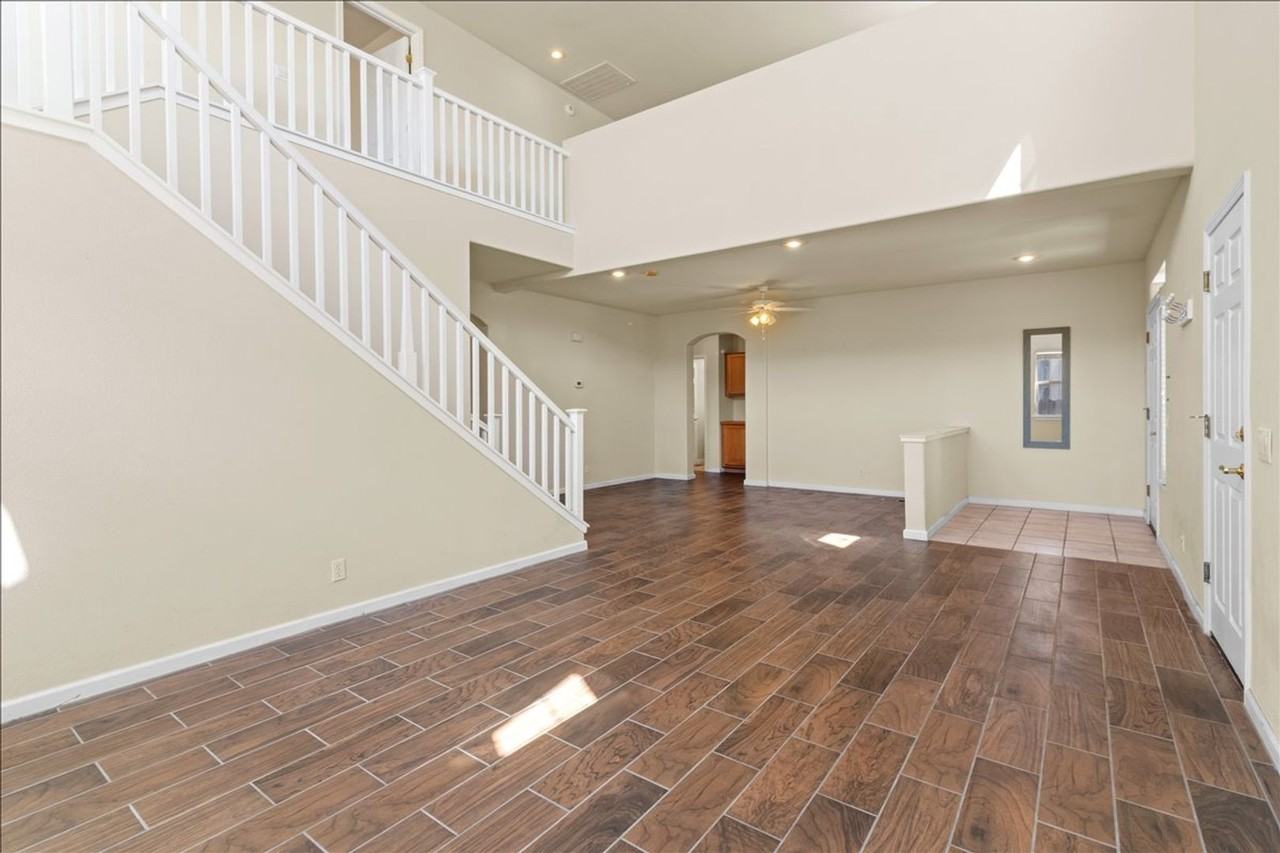 3420 Long Dr - Photo 4 of 26