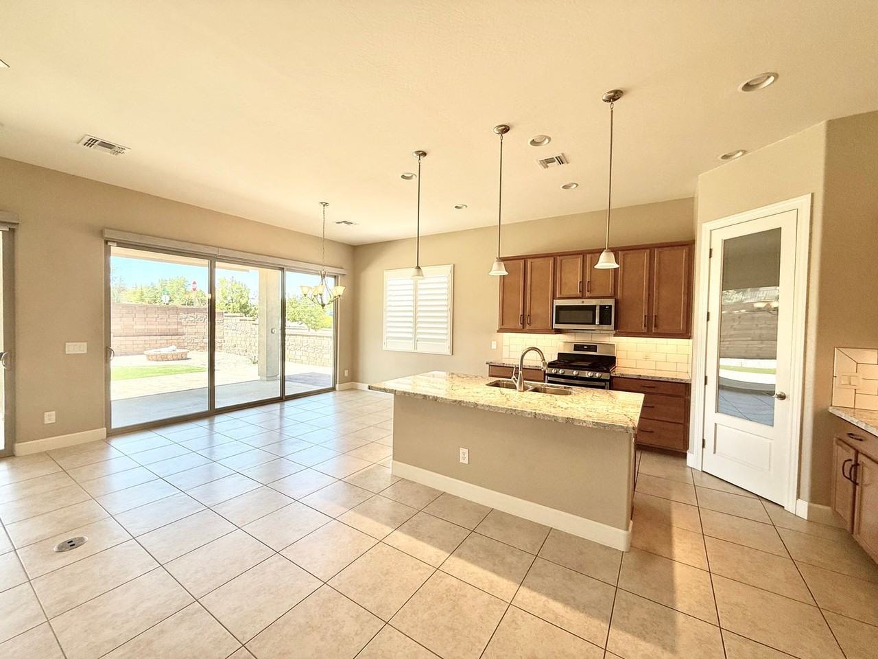 5296 Autumn Leaf Ln - Photo 3 of 20