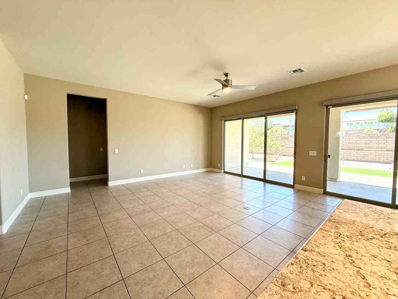5296 Autumn Leaf Ln - Photo 4 of 20