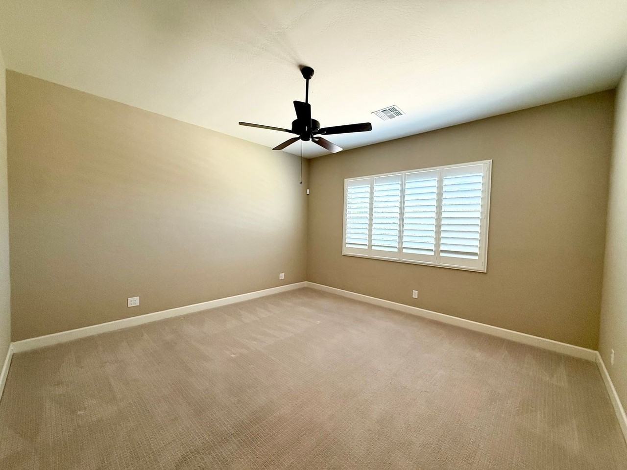 5296 Autumn Leaf Ln - Photo 7 of 20