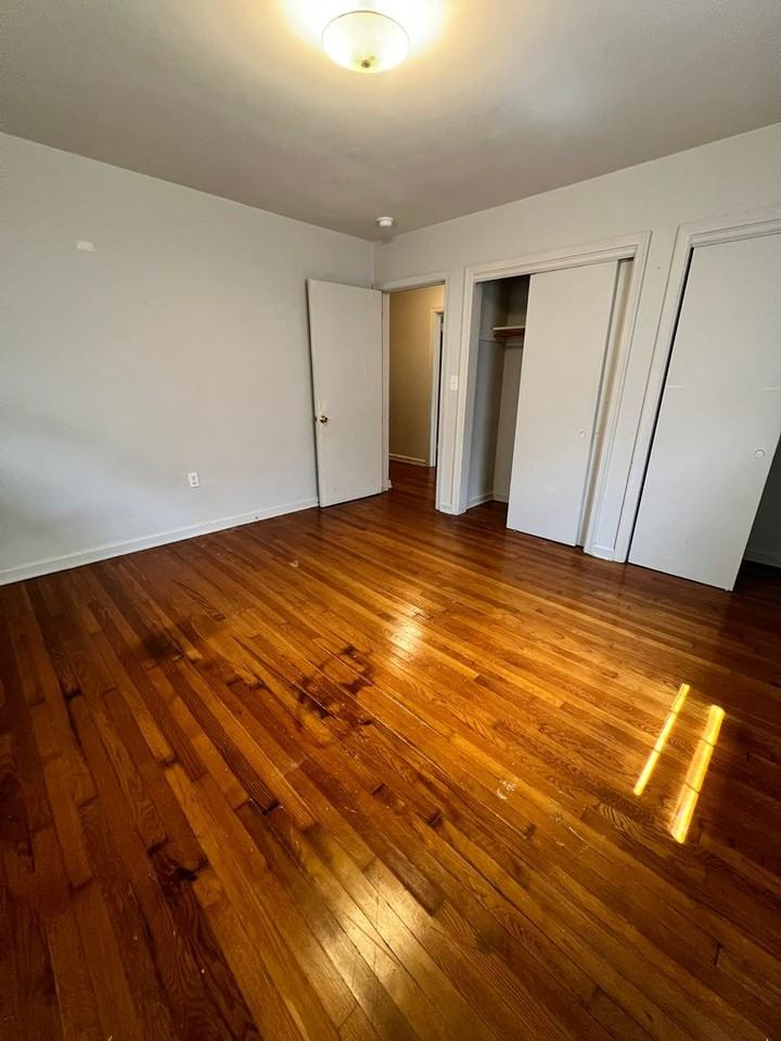 401 Shannon Way - Photo 5 of 12