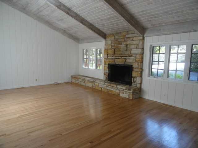 21 Village Dr - Photo 3 of 6