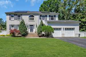featured image of 6 Marybeth Ct