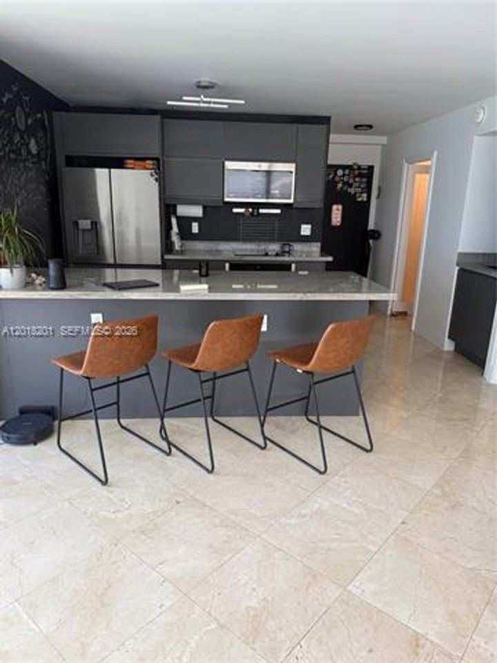 5750 Collins Ave #9K - Photo 3 of 10