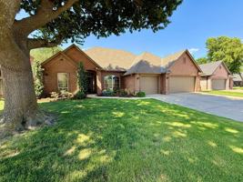 featured image of 4205 Harrogate Dr