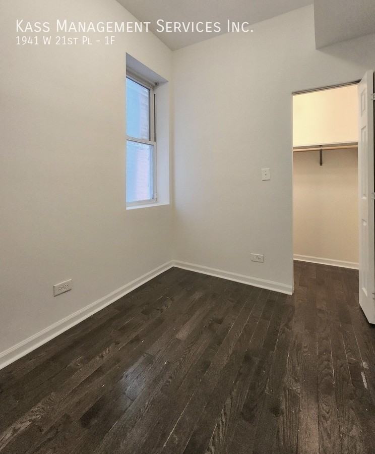 1941 W 21st Pl #1F - Photo 5 of 11
