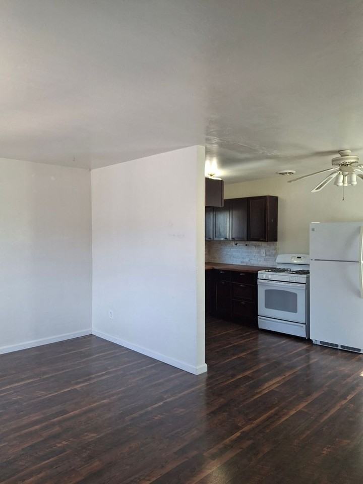 3231 Madison Ave - Photo 3 of 8