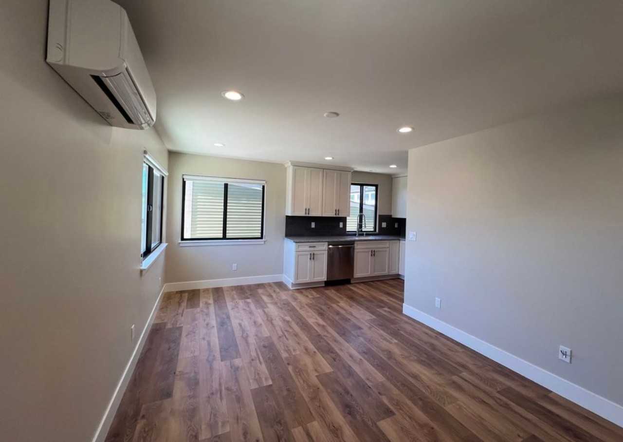 1258 Palm St - Photo 3 of 16