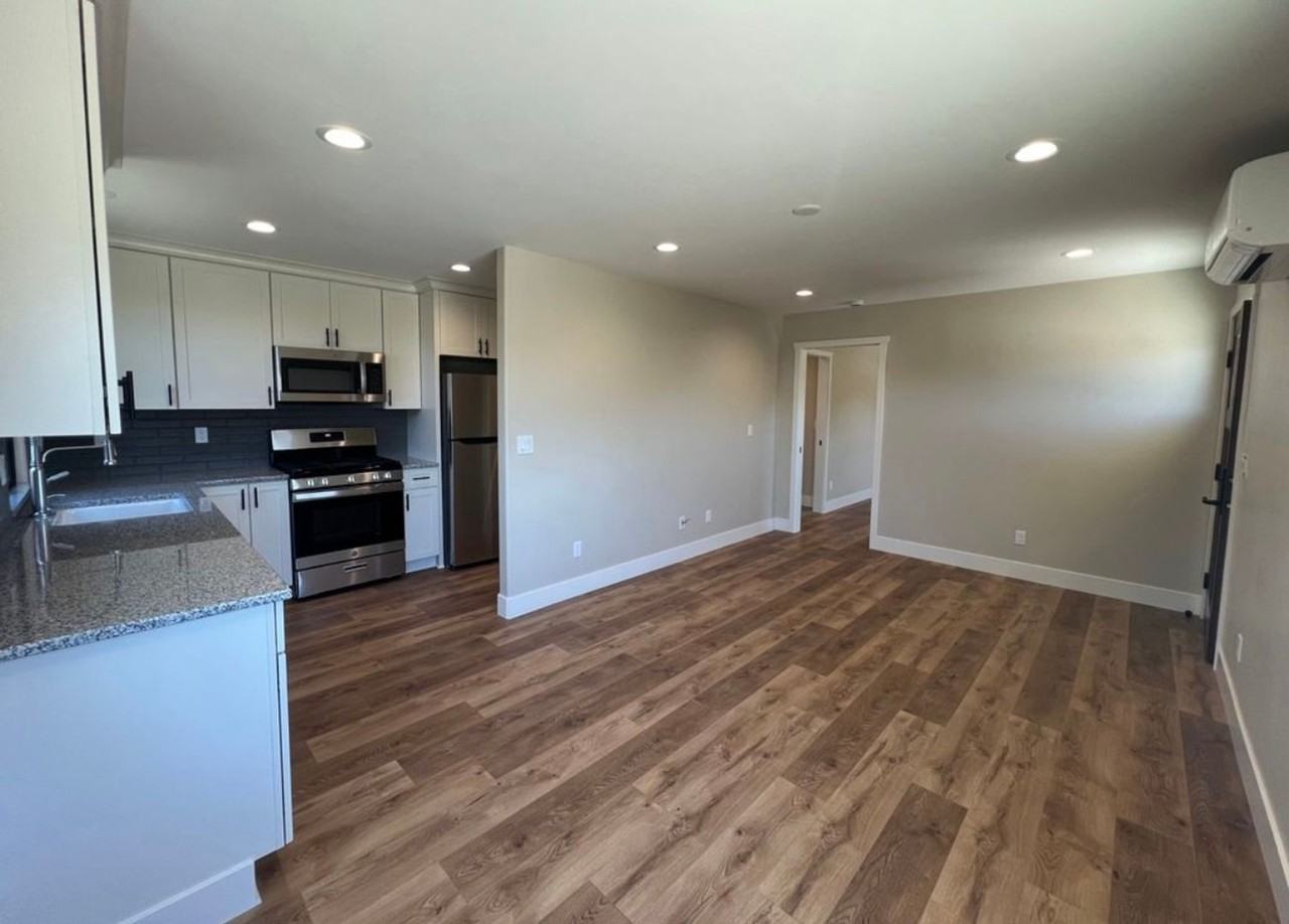 1258 Palm St - Photo 4 of 16