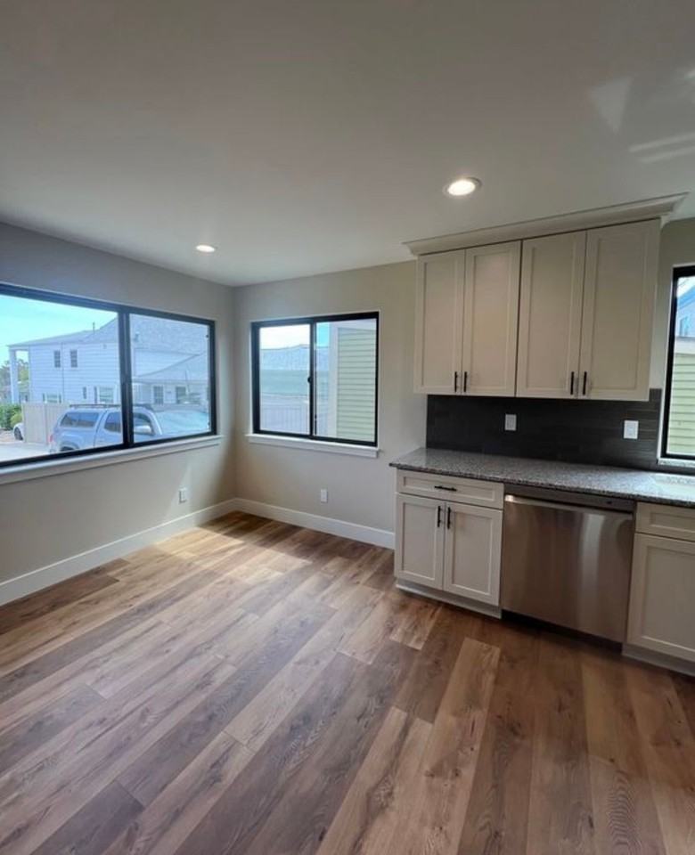 1258 Palm St - Photo 5 of 16