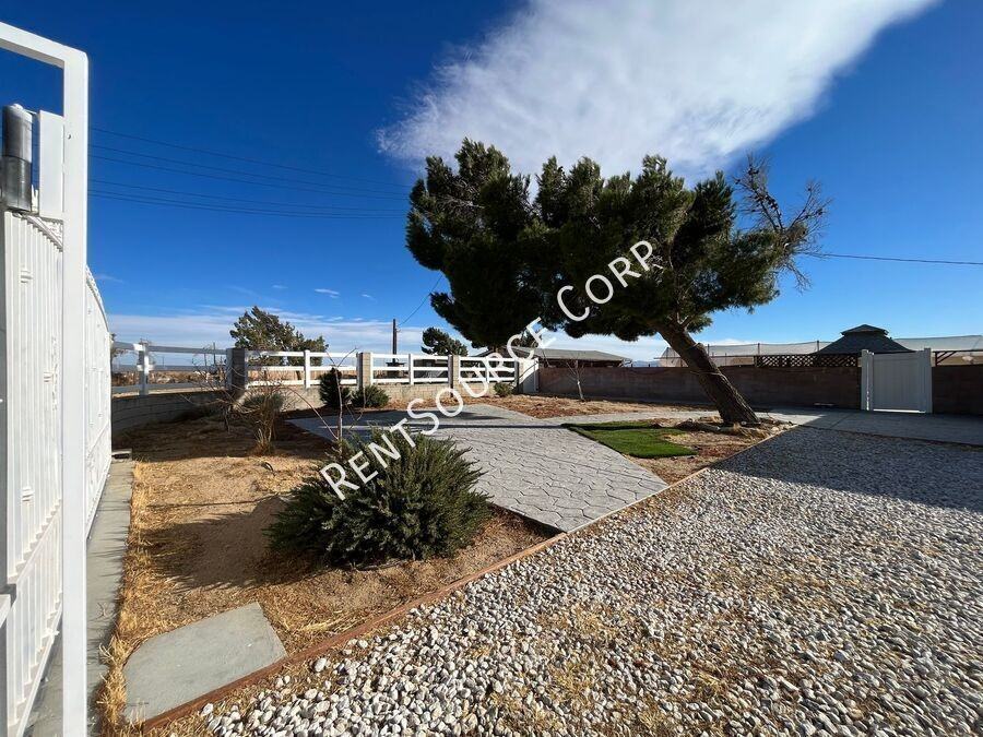 48761 110th St W - Photo 2 of 24