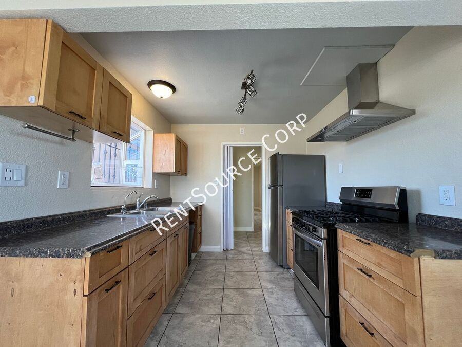 48761 110th St W - Photo 5 of 24