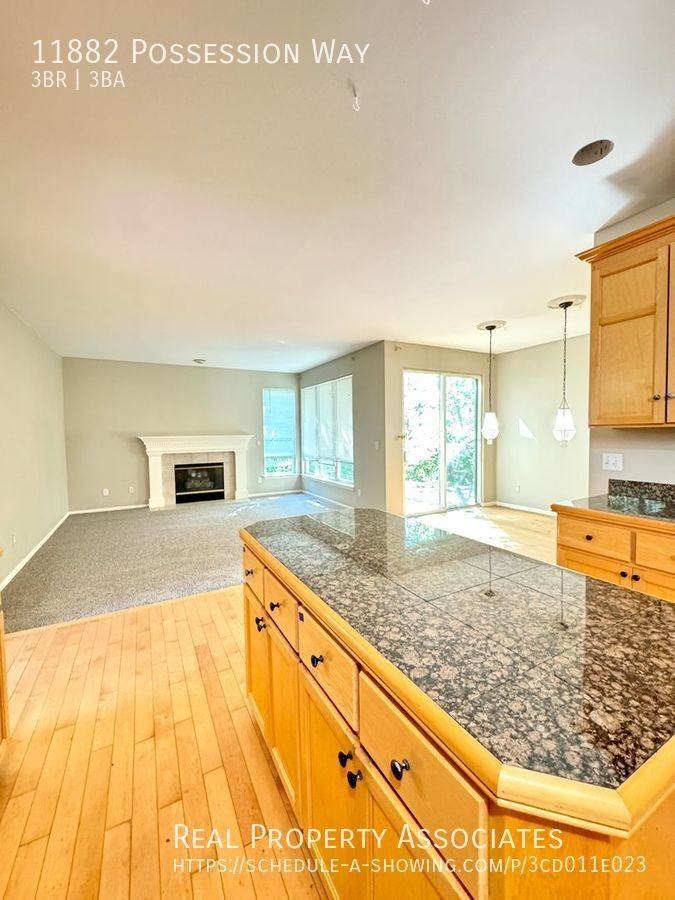 11882 Possession Way - Photo 4 of 16