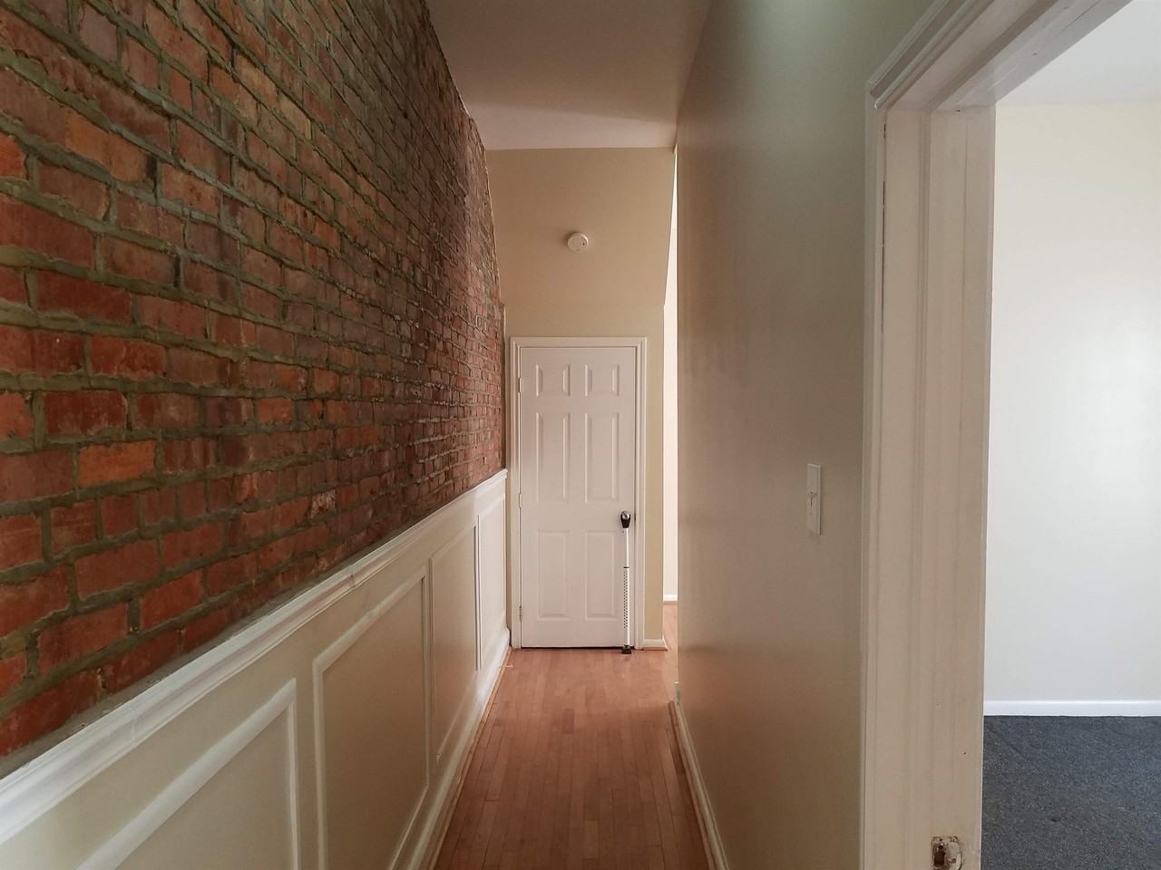 1323 W Butler St #1stFL - Photo 4 of 18