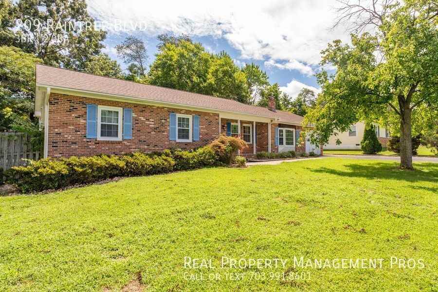 209 Raintree Blvd - Photo 3 of 48