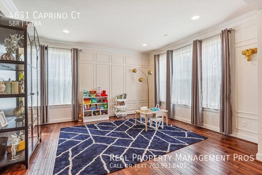 4631 Caprino Ct - Photo 4 of 46