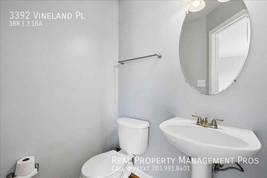 3392 Vineland Pl - Photo 7 of 20