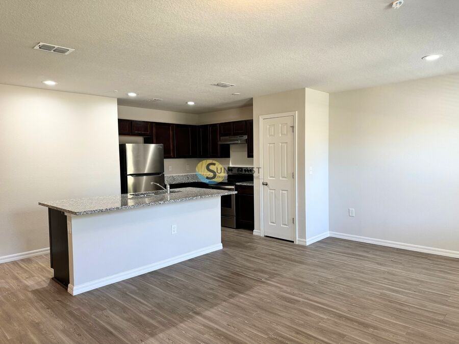 7632 Mailes Ct #7632102 - Photo 4 of 34