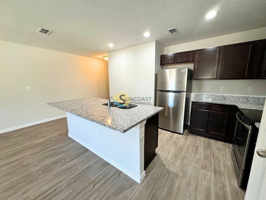 7632 Mailes Ct #7632102 - Photo 5 of 34