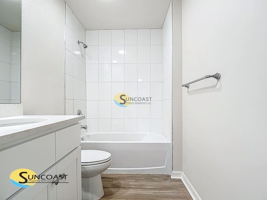 7005 Hemlock Crse - Photo 4 of 50