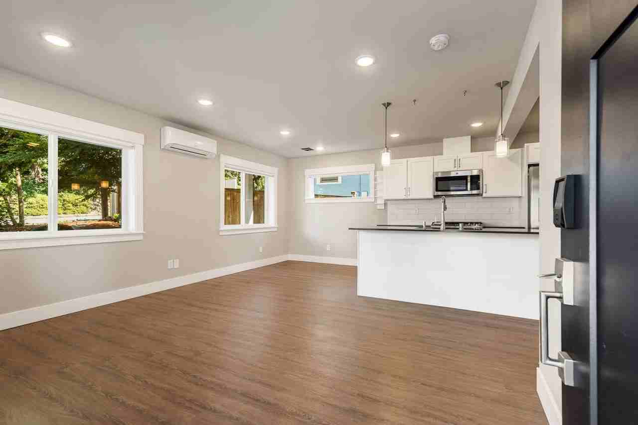 9519B 5th Ave Ne #B - Photo 3 of 19