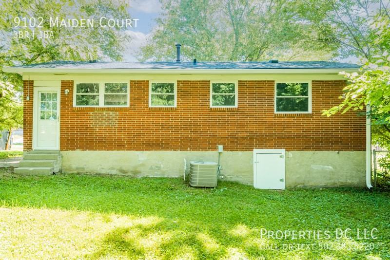 9102 Maiden Ct - Photo 2 of 34