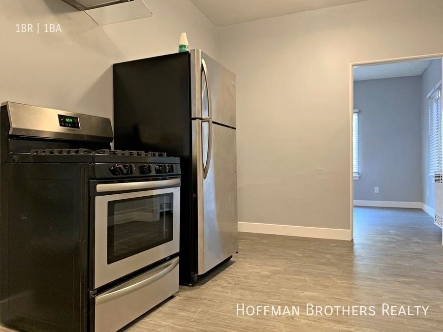321 S Verdugo Rd #8 - Photo 2 of 10