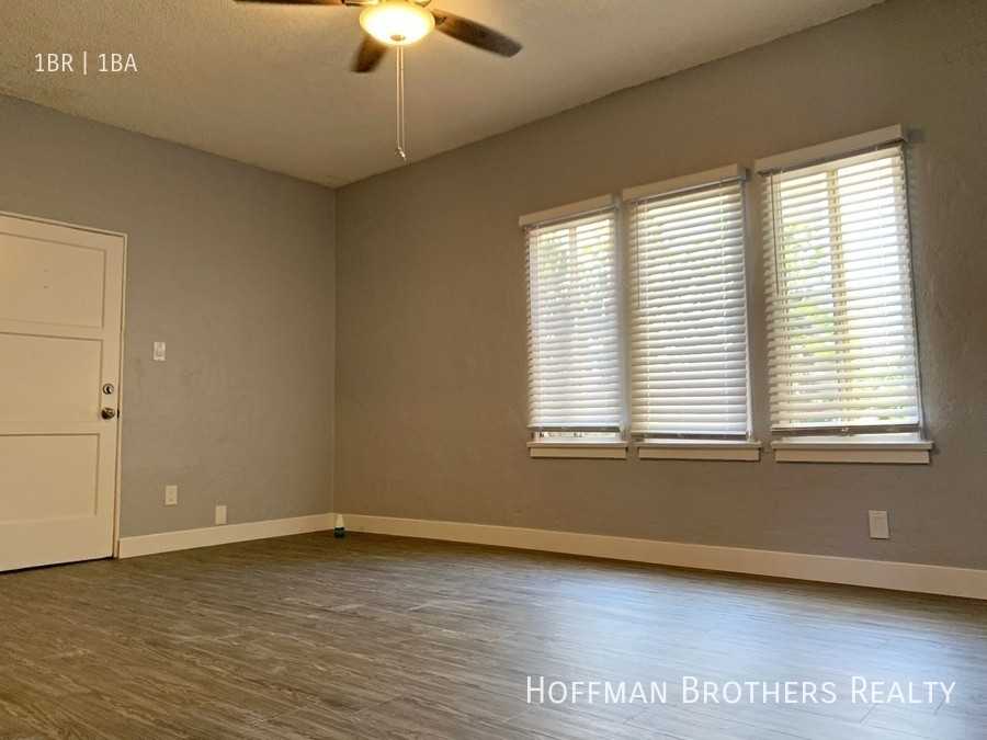 321 S Verdugo Rd #8 - Photo 5 of 10