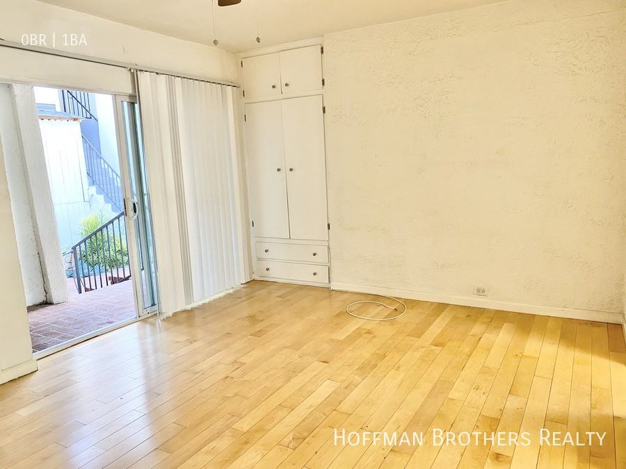 473 S Roxbury Dr #1-2 - Photo 5 of 6