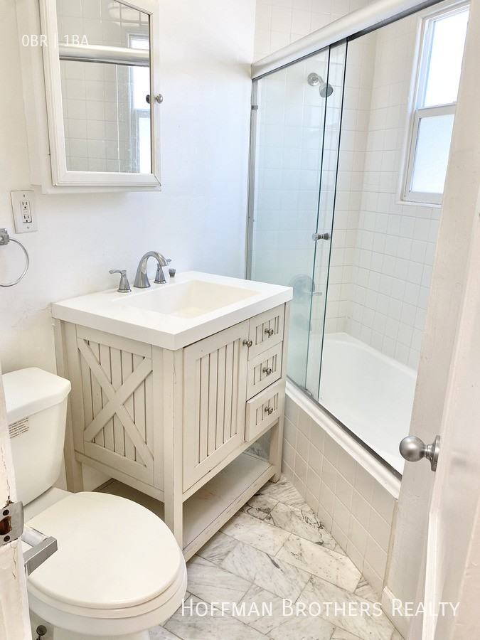 473 S Roxbury Dr #1-2 - Photo 6 of 6
