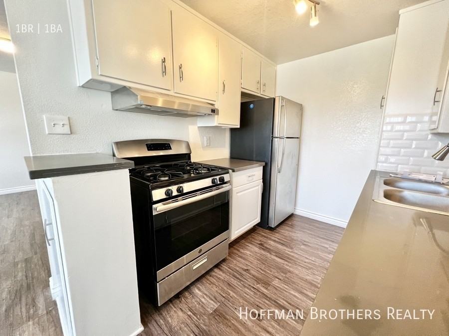4641 W Slauson Ave #4 - Photo 3 of 8
