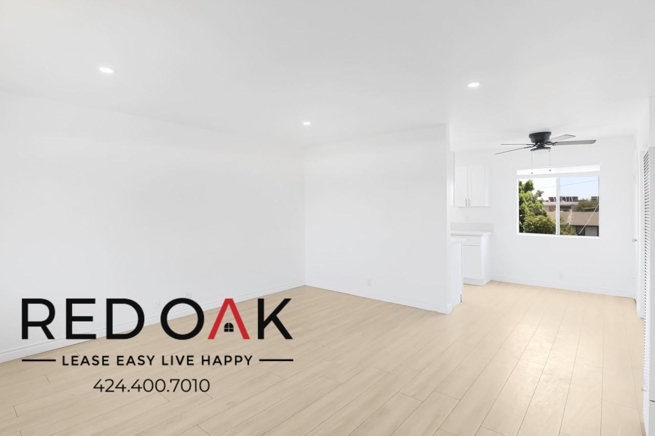 7915 Vineland Ave - Photo 3 of 12