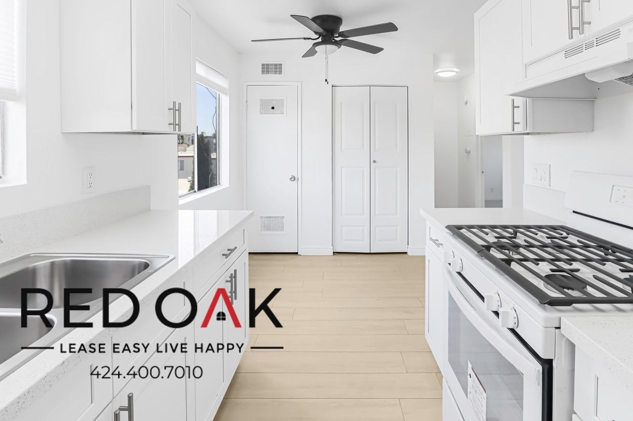 7915 Vineland Ave - Photo 5 of 12