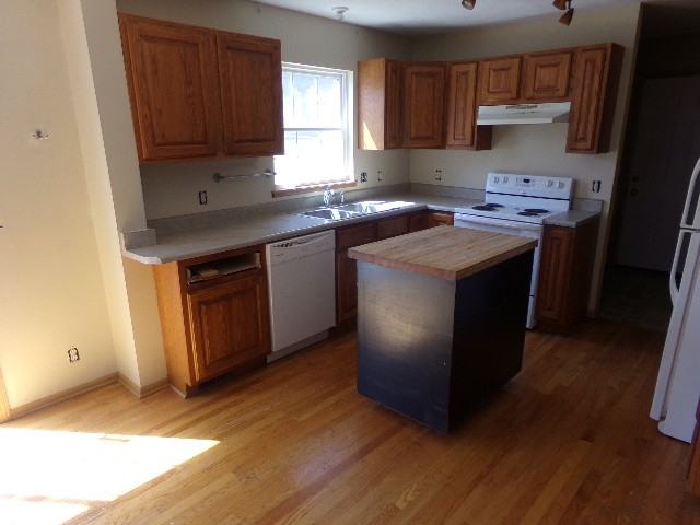 BCR 869 South 45th Street - Photo 4 of 7