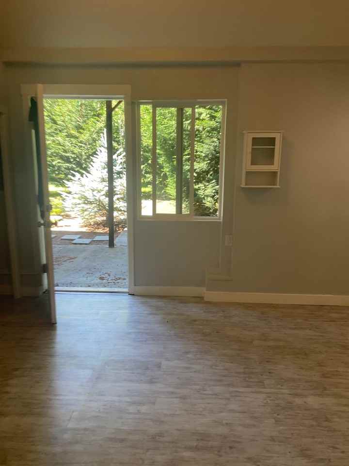 4837 Sandra Ln Ne - Photo 5 of 38