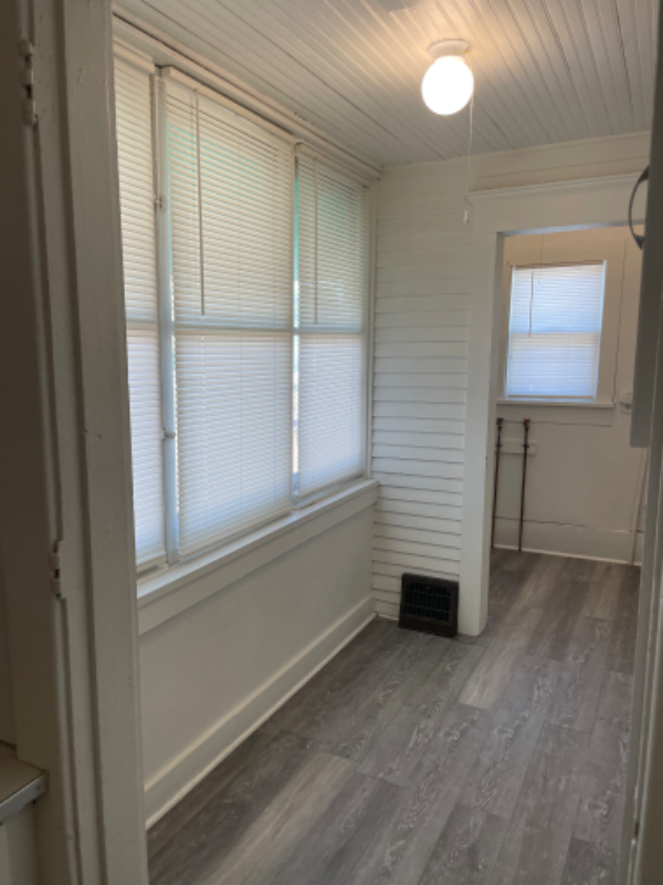 505 N 4th Ave - Photo 4 of 11