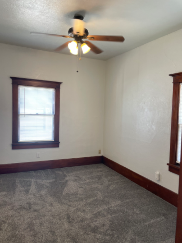 505 N 4th Ave - Photo 5 of 11