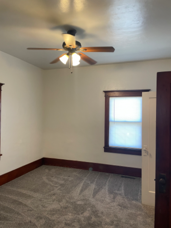 505 N 4th Ave - Photo 6 of 11