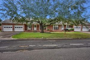 featured image of 302 N Judson St #A