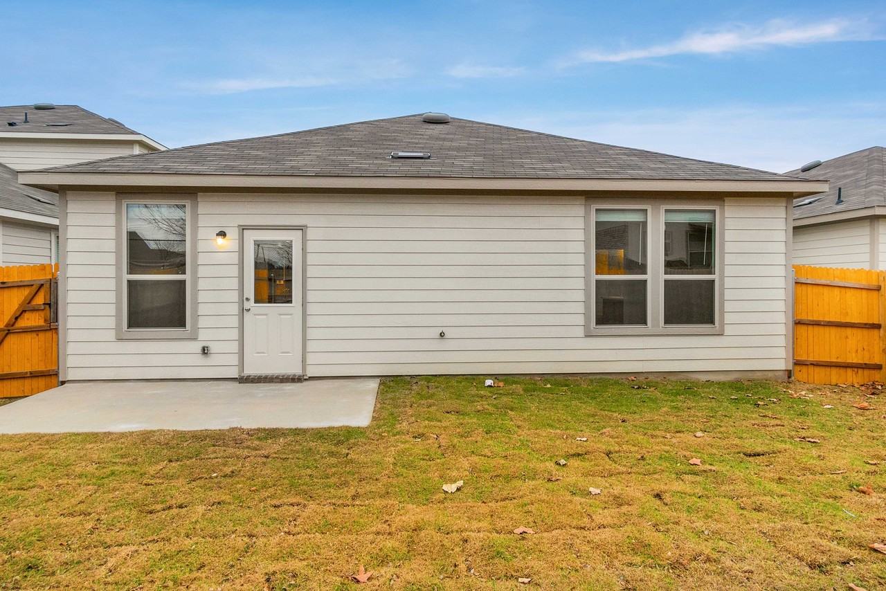 208 Kildeer Pass - Photo 3 of 20