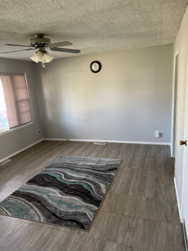 505 Wavenue - Photo 2 of 27